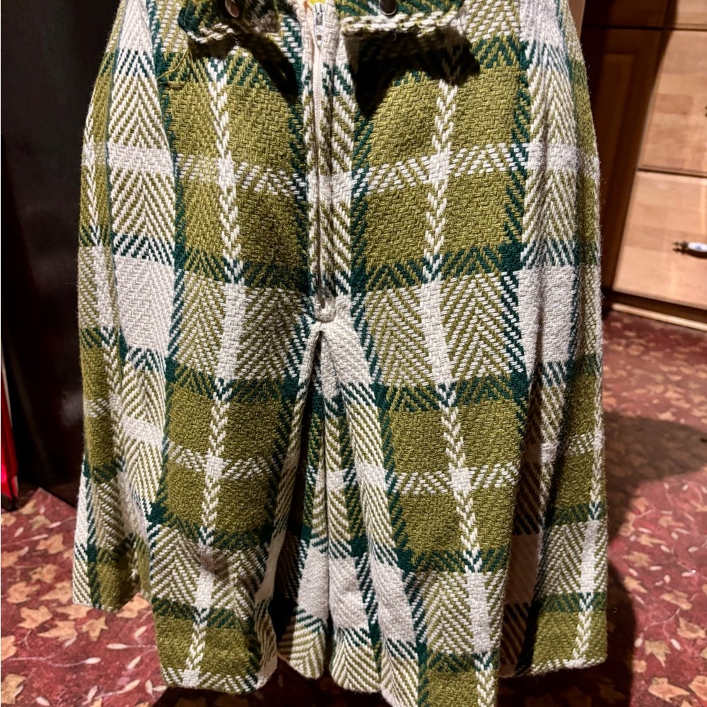 Plaid Green and White Men's Shorts